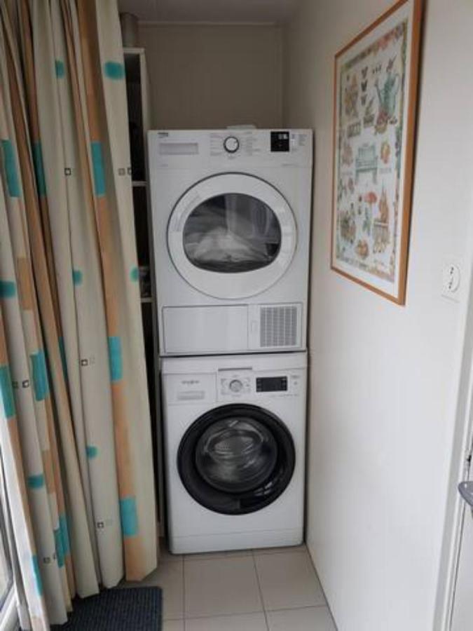 Jutrijp Huis Bij Het Water Met Sloepje מראה חיצוני תמונה